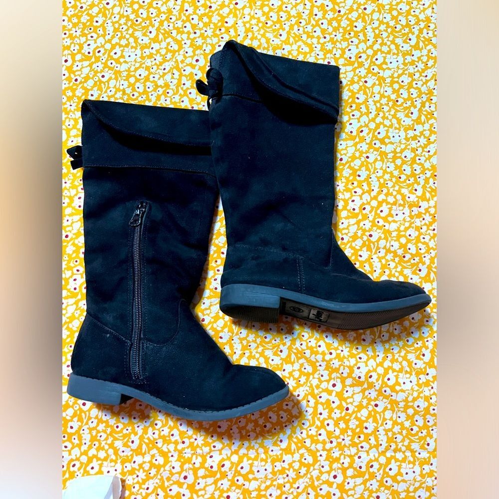 Cat and Jack girls faux suede boots w/ bow detail-side zip, size 13- super cute